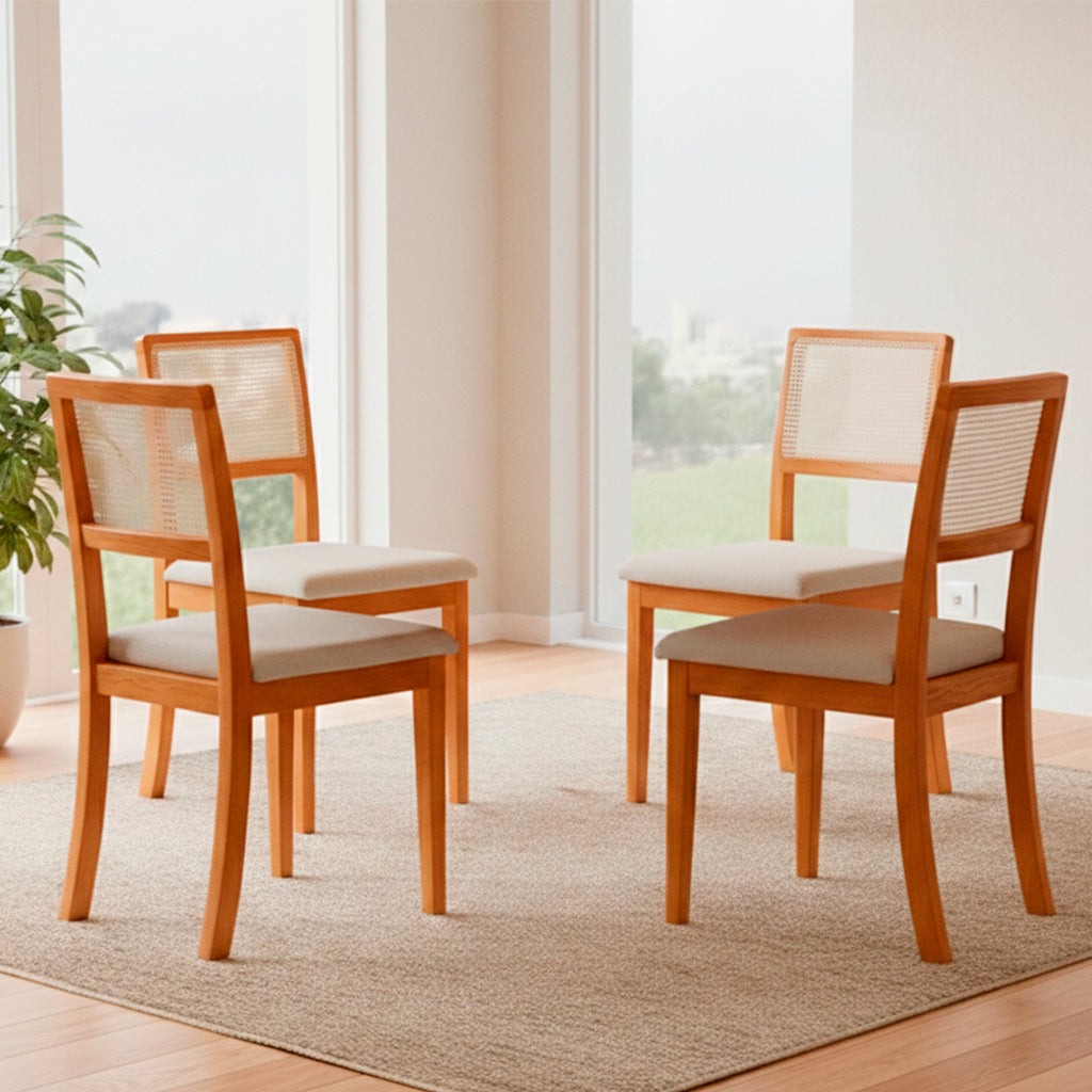 Kit 4 Cadeiras Rubi Estofada com Encosto em Tela Sextavada – Madeira Maciça Mel e Veludo Bege