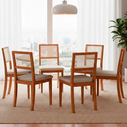 Kit 6 Cadeiras Rubi Estofada com Encosto em Tela Sextavada – Madeira Maciça Mel e Veludo Bege