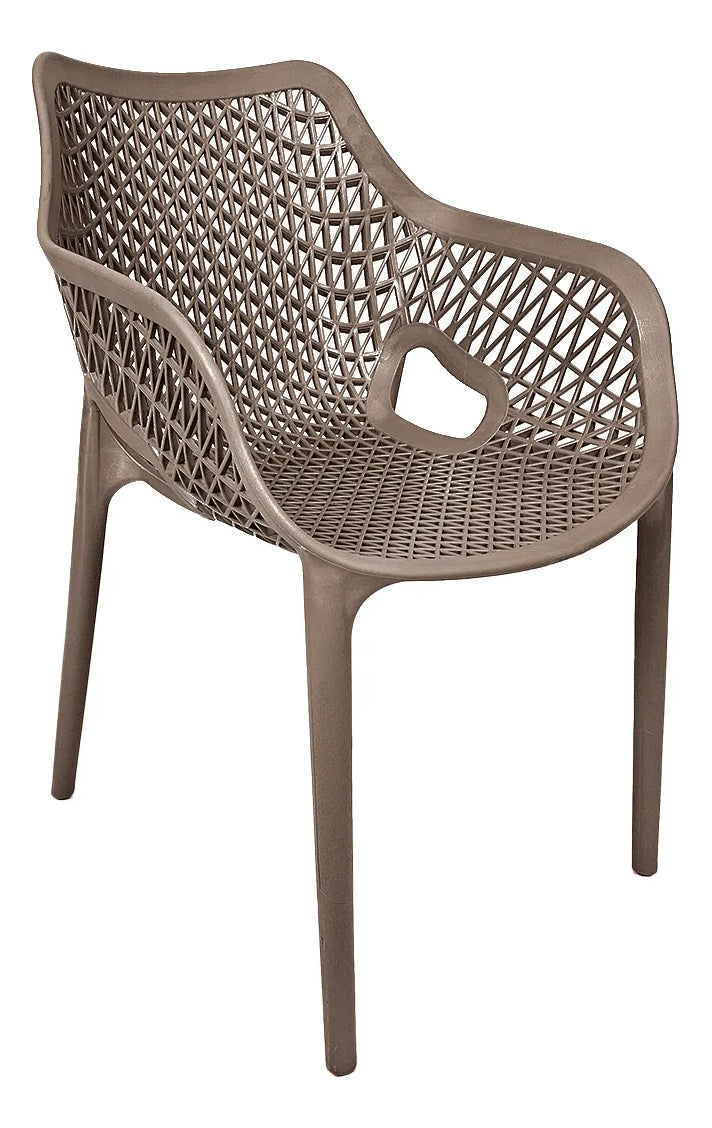 Poltrona Suits Moderna Goumert com Acabamento Premium - Fendi / 1 Und